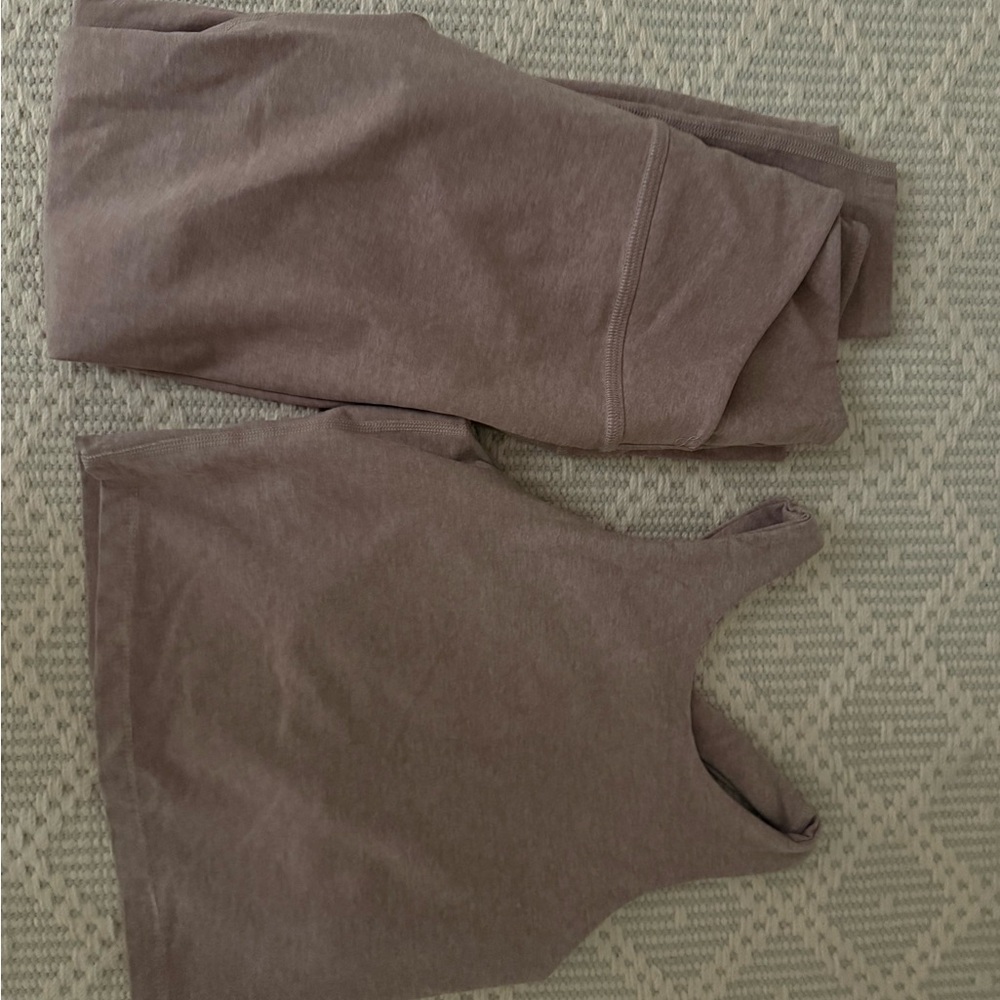 Beyond Yoga Dusty Purple Tank and Leggings Set